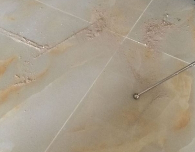 滦南瓷砖空鼓维修公司分享粘合剂选择不当在瓷砖铺贴过程中可能导致以下问题